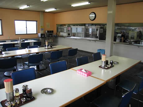 寮生活における食堂や食事付きの条件を選ぶポイント